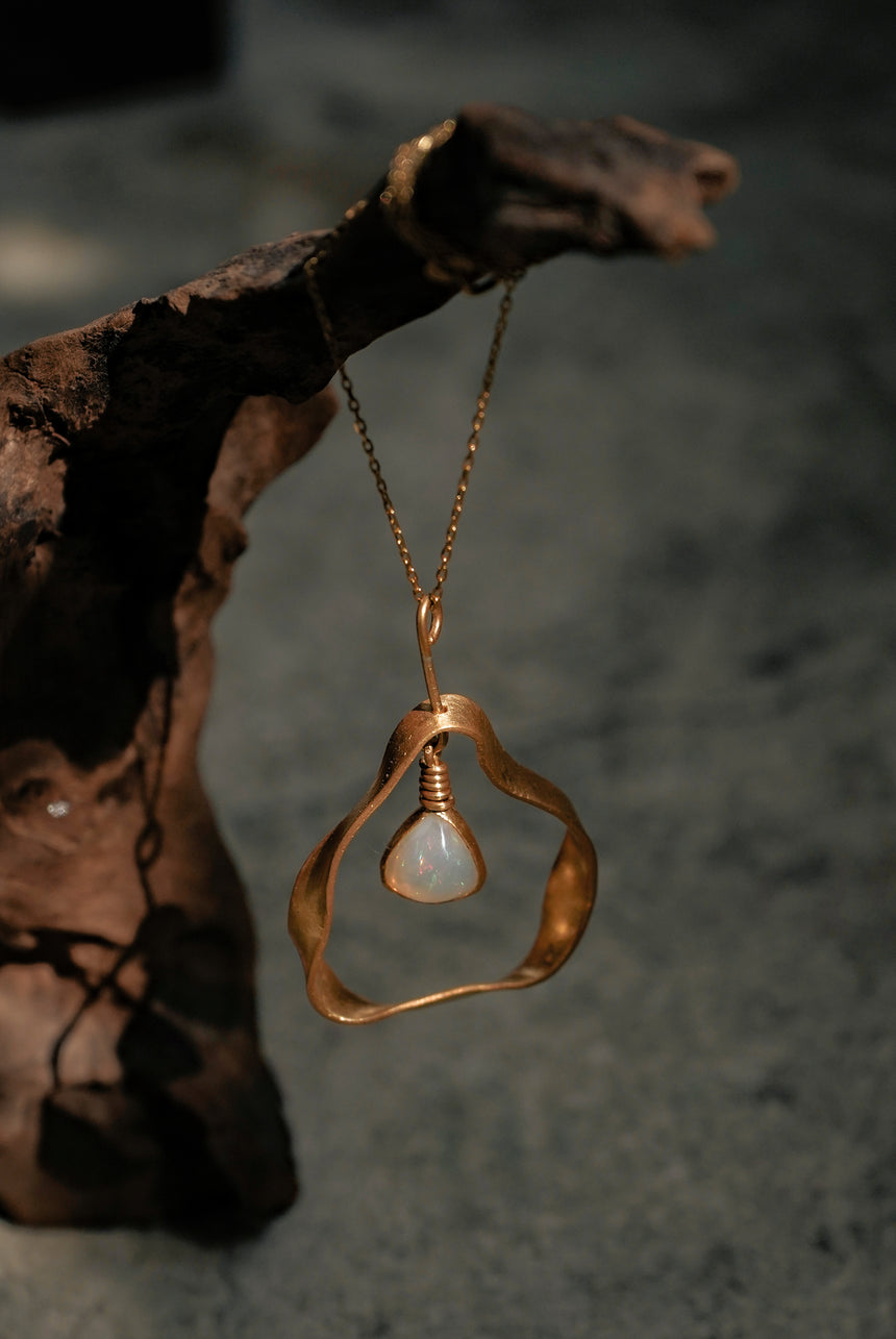 Mộc Quả Necklace