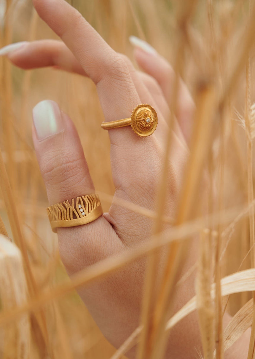 Kén Khải Gold Ring
