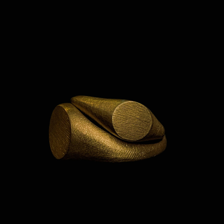 Mộc Viên Ring - Large Signet Ring