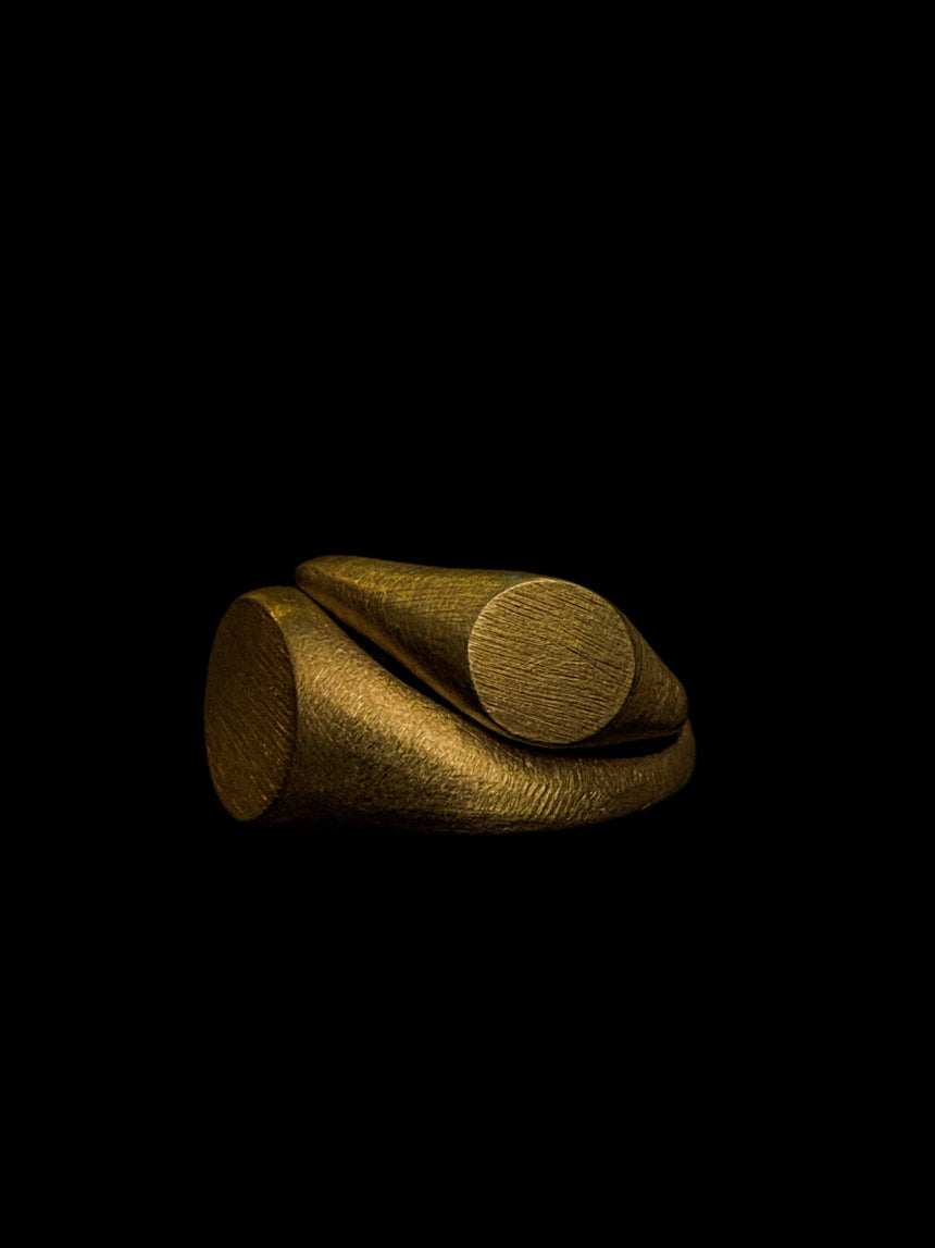 Mộc Viên Ring - Medium Signet Ring