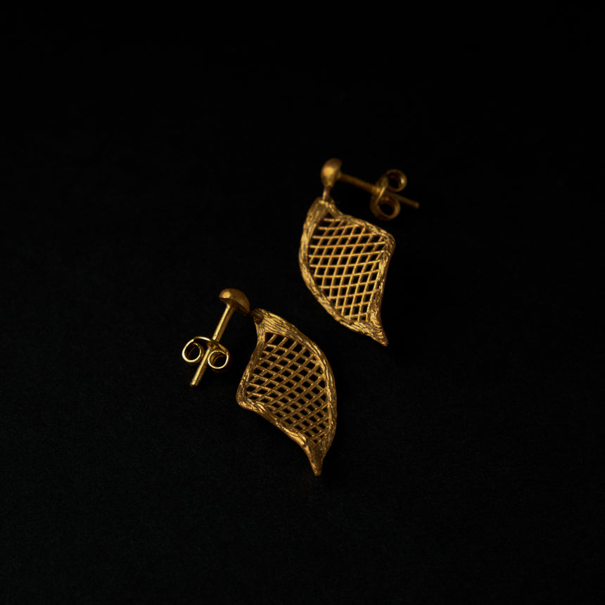 Kén Võng Earrings