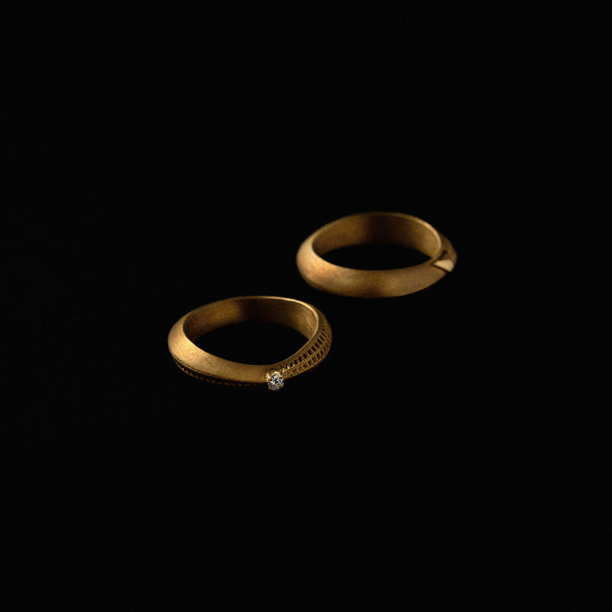 Kén Giao Gold Ring - Natural Diamond