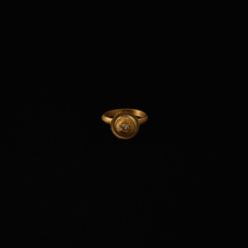 Kén Khải Gold Ring