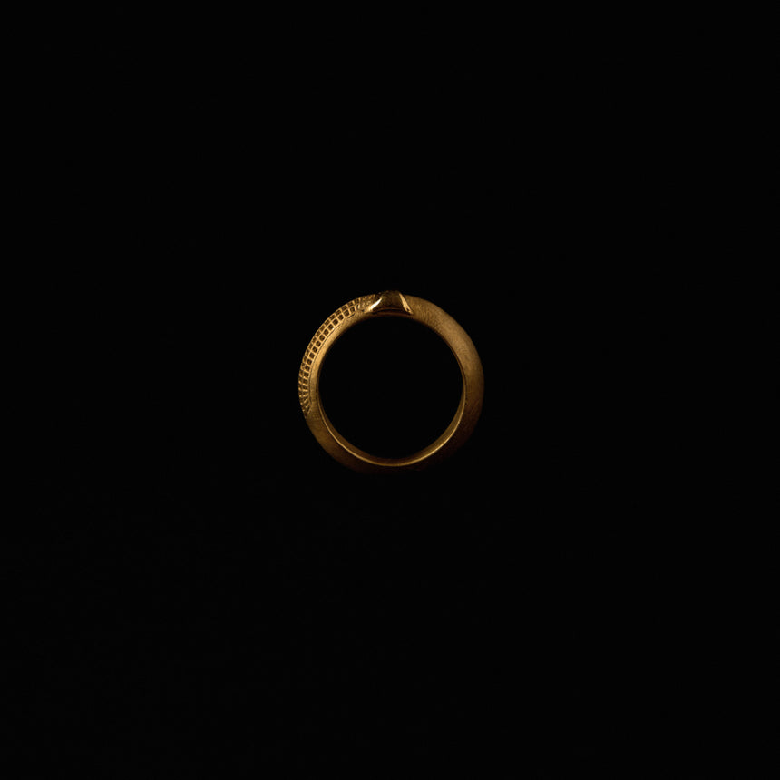 Kén Giao Gold Ring