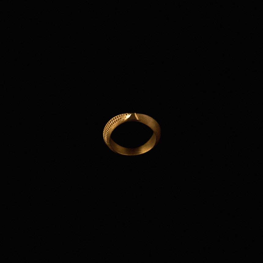Kén Giao Gold Ring