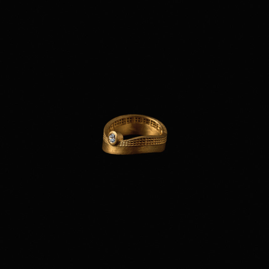 Kén Vọng Gold Ring - Natural Diamond