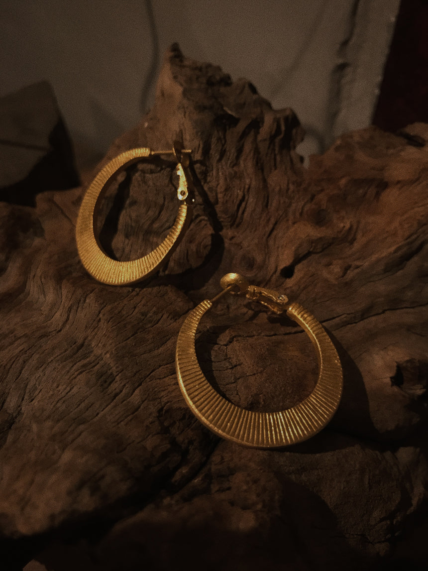 Trăng Lửng Earrings