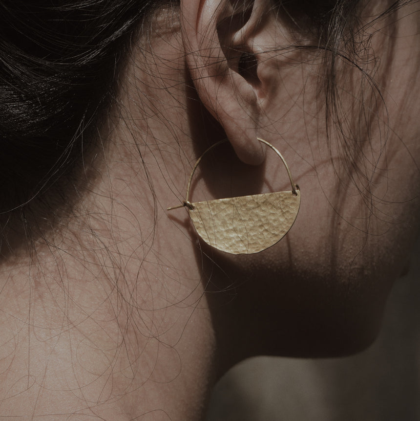 Trăng Hoàn Earrings