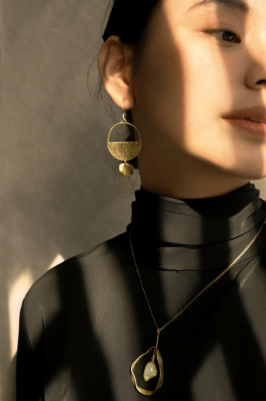 Trăng Lơ Earrings