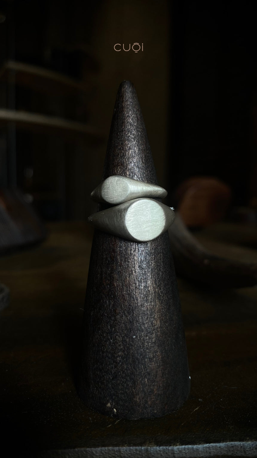 Mộc Viên Ring - Large Signet Ring