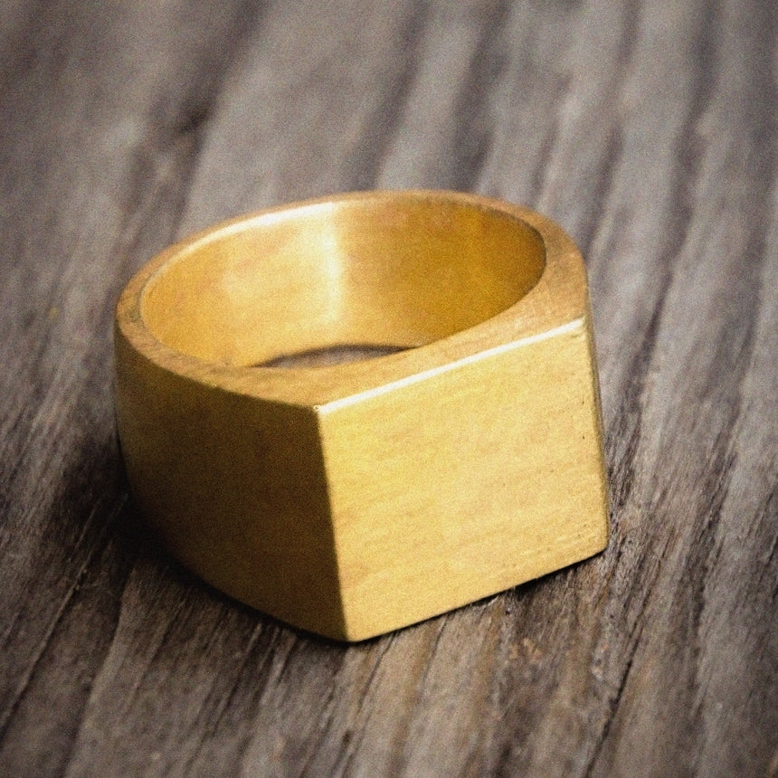 Mộc Thiết Ring - Medium Signet Ring