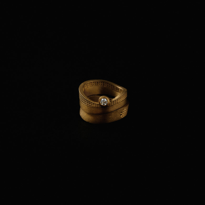 Kén Vọng Gold Ring - Natural Diamond
