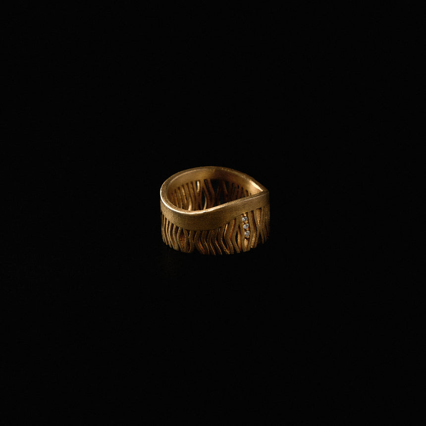 Kén Lũy Gold Ring - Natural Diamond