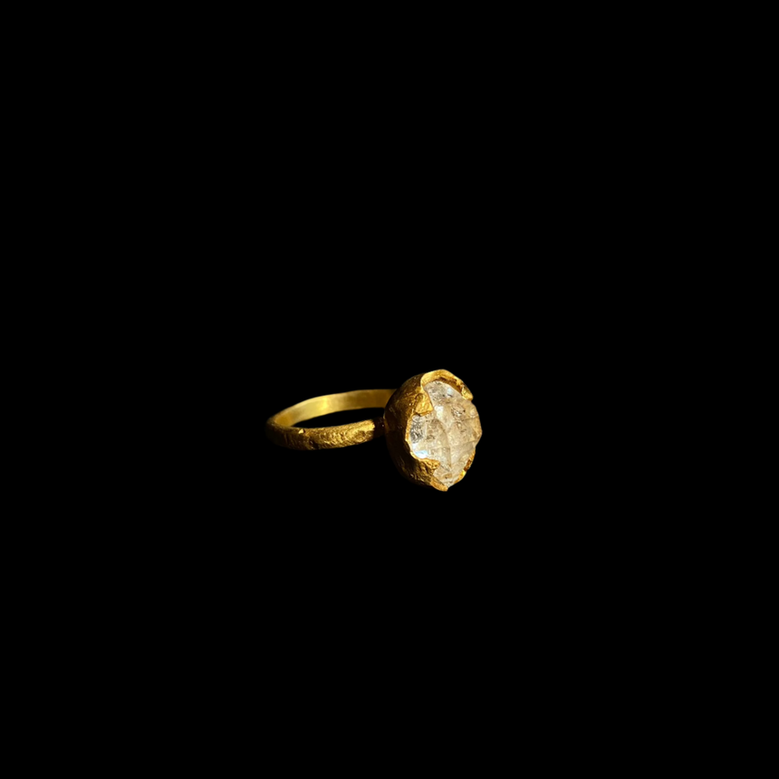 Tuệ Khiết Ring